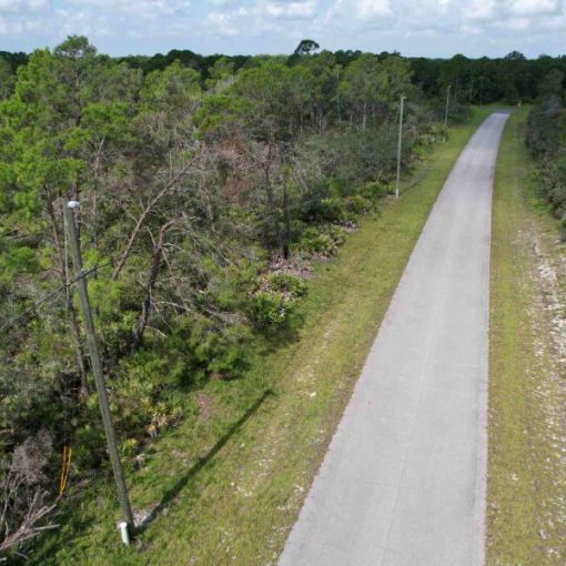 7925 Zambrana St, Sebring, FL 33872